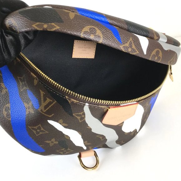 Louis Vuitton Bumbag Limited Edition - Picture 3 of 4